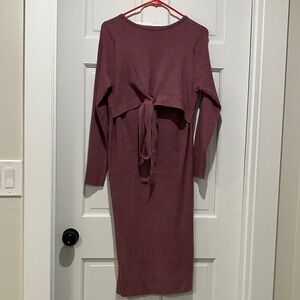 NWT Ingrid & Isabel Maternity / Nursing  Mauve Knit Tie-Front Midi Dress